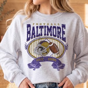 Baltimore FOOTBALL FAN,GAME DAY, VINTAGE,GRAPHIC RETRO 90S - Vintage Football Crewneck Sweatshirt | Gildan 18000