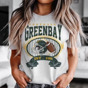 Green Bay FOOTBALL FAN,GAME DAY, VINTAGE,GRAPHIC RETRO 90S - Vintage Football Graphic T Shirt | Gildan 5000